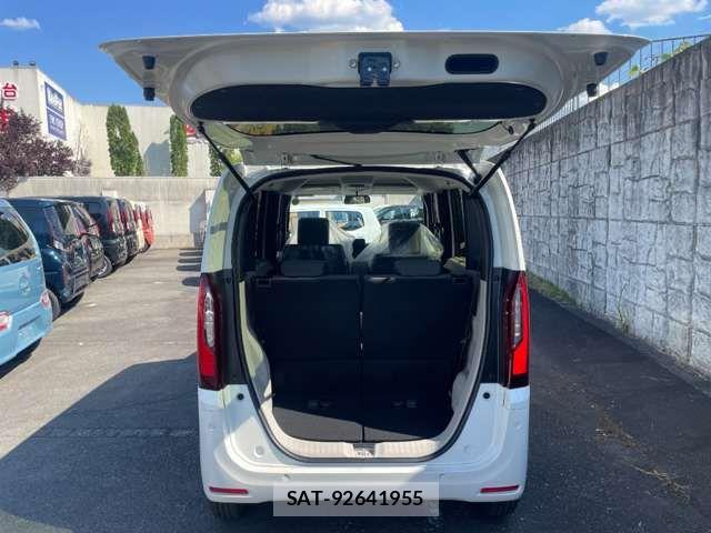 Honda N BOX 2026-04 7456103-11