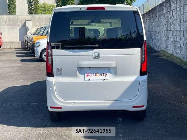 Honda N BOX 2026-04 7456103-8
