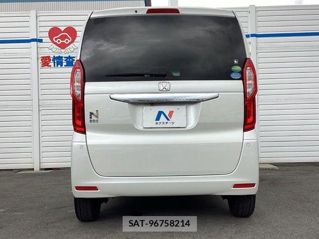 Honda N BOX 2018-08 7456127-14
