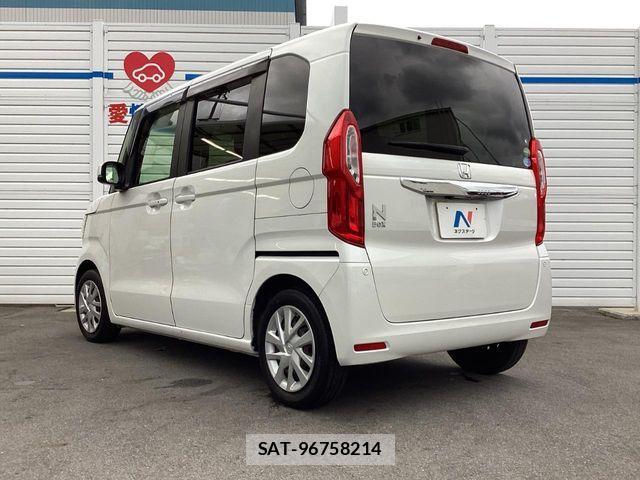 Honda N BOX 2018-08 7456127-16