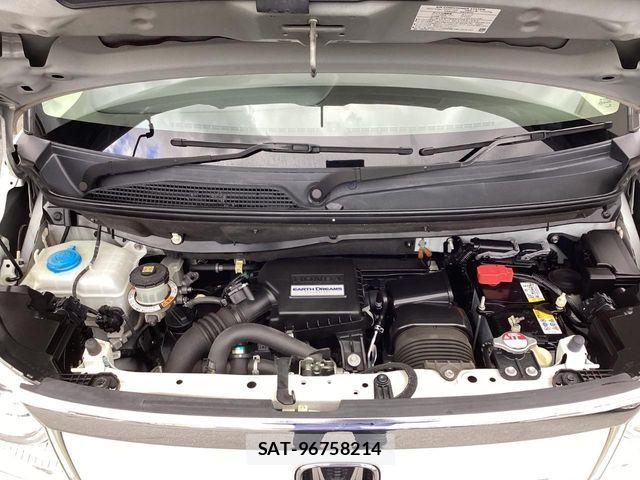 Honda N BOX 2018-08 7456127-17
