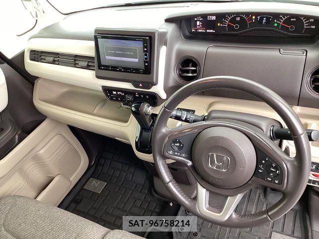 Honda N BOX 2018-08 7456127-1