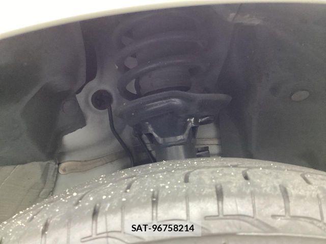 Honda N BOX 2018-08 7456127-19