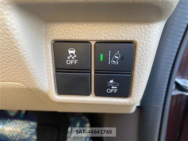 Honda N BOX 2018-09 7456118-24