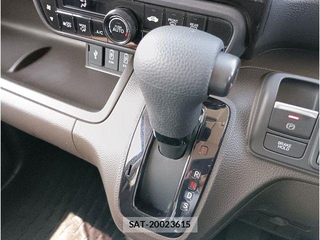 Honda N BOX 2023-02 7456141-16