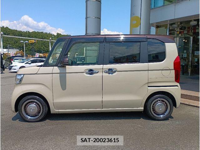 Honda N BOX 2023-02 7456141-4