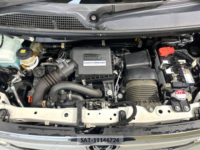 Honda N BOX 2018-07 7456135-17