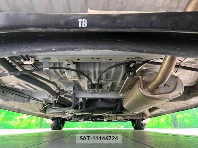 Honda N BOX 2018-07 7456135-18