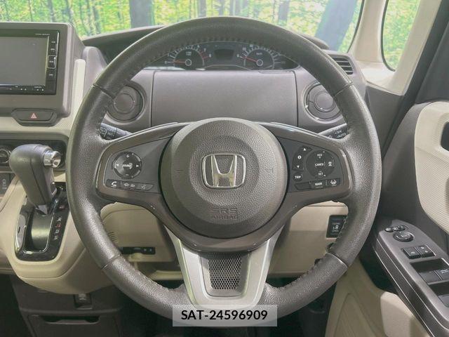 Honda N BOX 2018-02 7456134-10