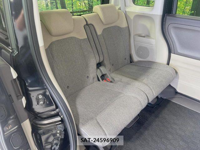 Honda N BOX 2018-02 7456134-8