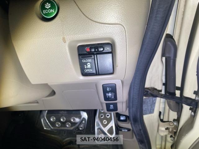 Honda N BOX 2013-06 7456175-15