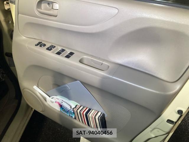 Honda N BOX 2013-06 7456175-16