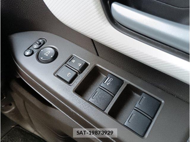 Honda N BOX 2021-06 7456132-22
