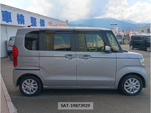 Honda N BOX 2021-06 7456132-3