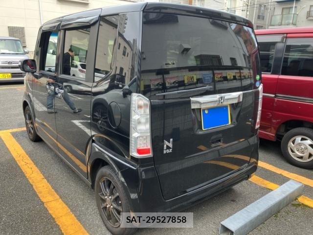 Honda N BOX 2017-02 7456169-8