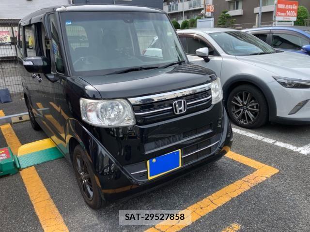 Honda N BOX 2017-02 7456169-1