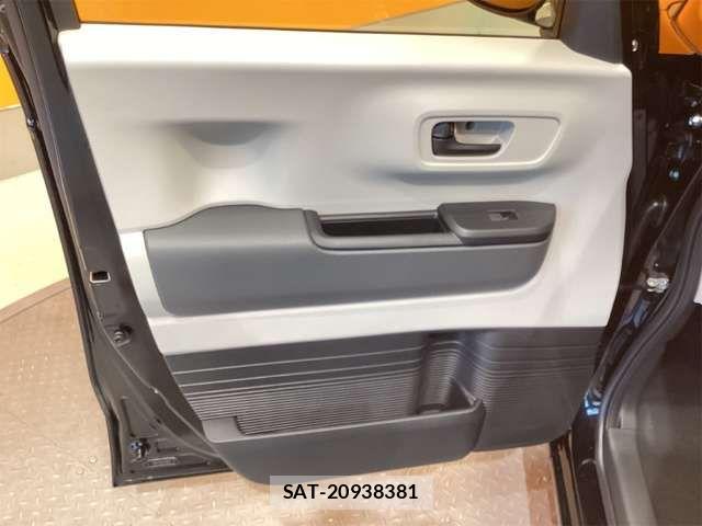 Honda N BOX 2026-05 7456104-11