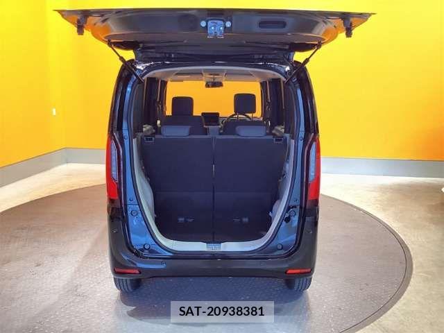 Honda N BOX 2026-05 7456104-14