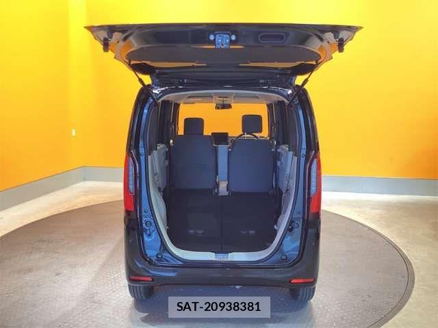 Honda N BOX 2026-05 7456104-15