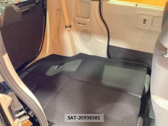 Honda N BOX 2026-05 7456104-17
