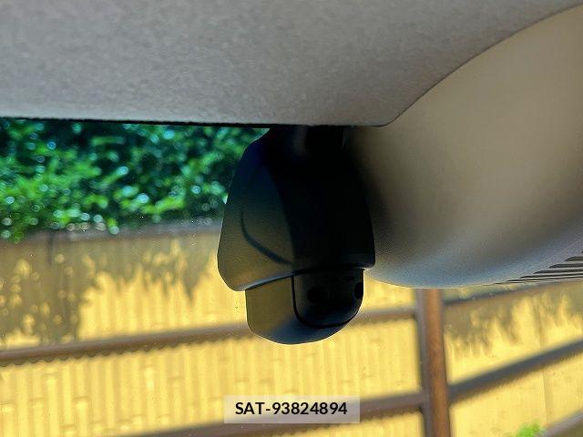 Honda N BOX 2020-11 7456137-11