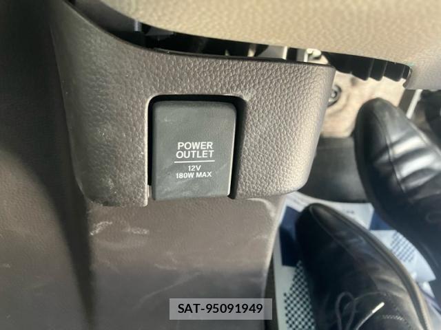 Honda N BOX 2018-03 7456154-20