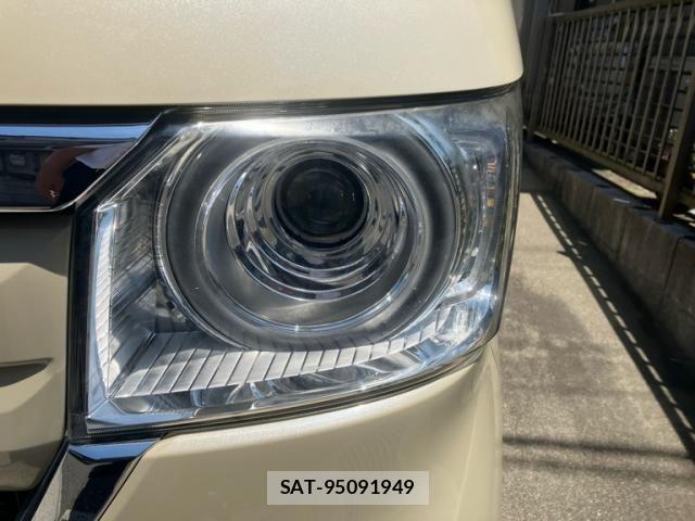 Honda N BOX 2018-03 7456154-5