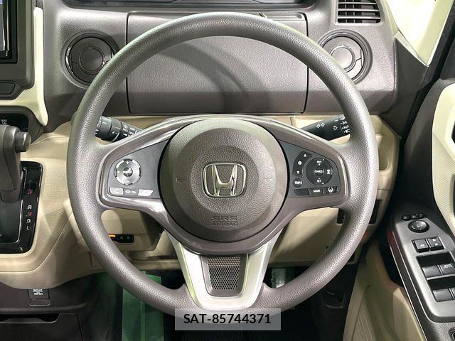 Honda N BOX 2019-07 7501756-10