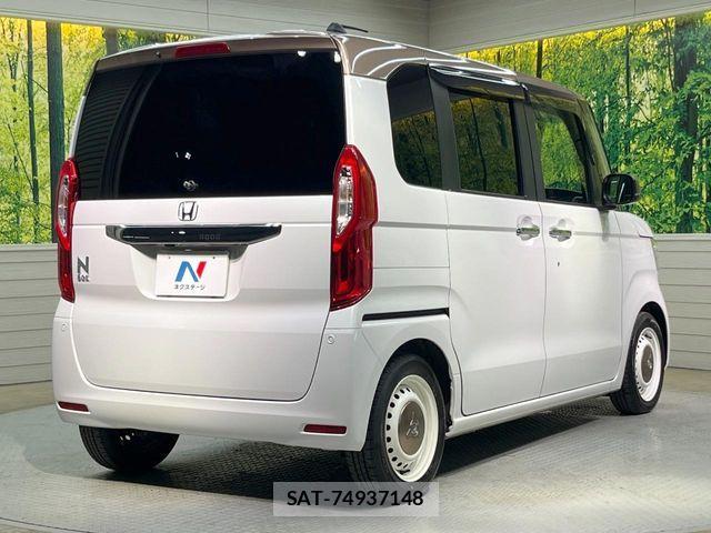 Honda N BOX 2019-06 7501754-16
