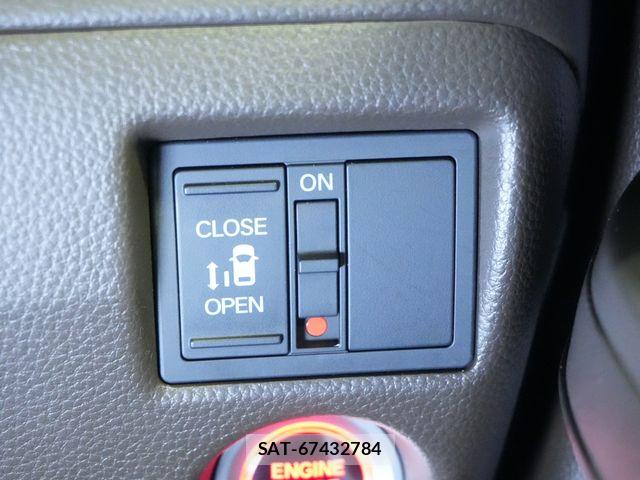 Honda N BOX 2021-12 7509371-19
