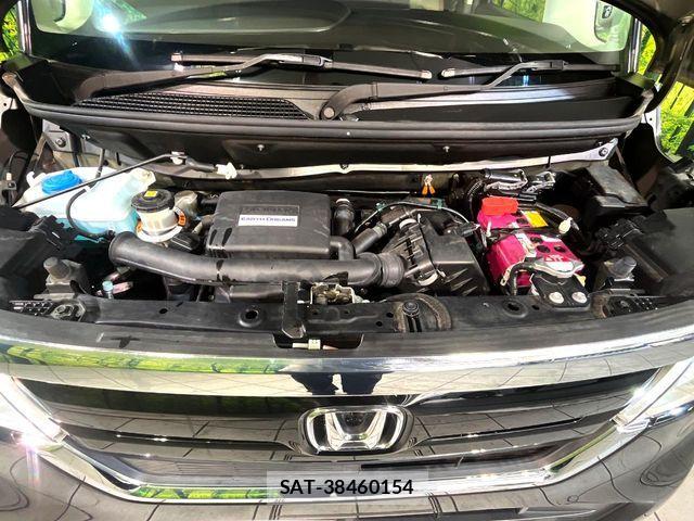 Honda N BOX 2019-05 7501758-17