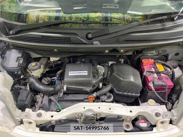 Honda N BOX 2017-06 7501763-17