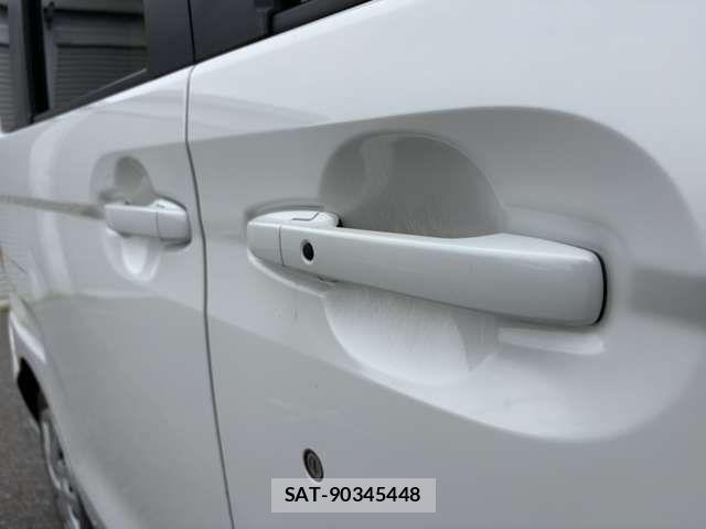 Honda N BOX 2019-03 7509381-11
