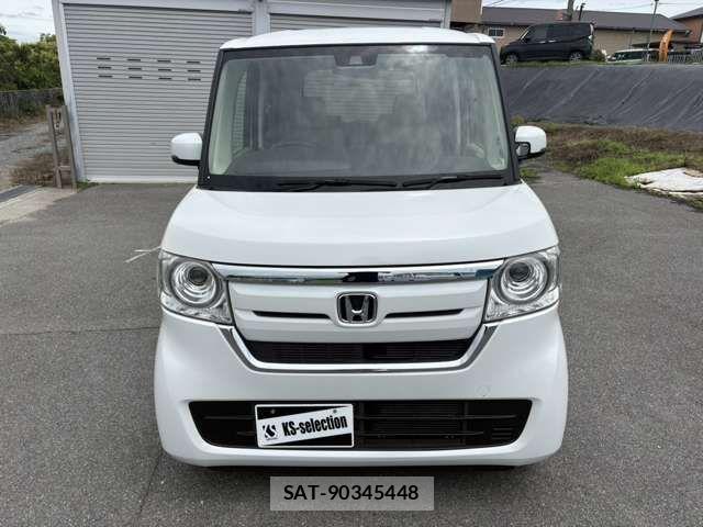 Honda N BOX 2019-03 7509381-1
