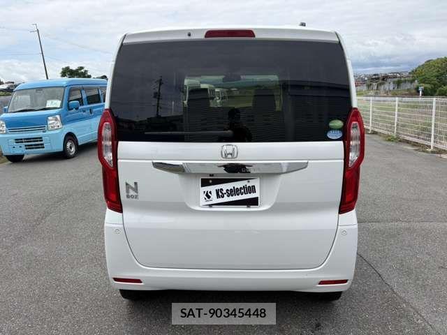 Honda N BOX 2019-03 7509381-2