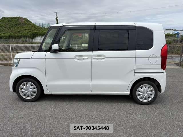 Honda N BOX 2019-03 7509381-4
