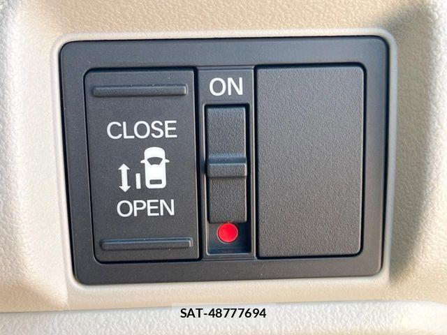 Honda N BOX 2024-10 7501749-2