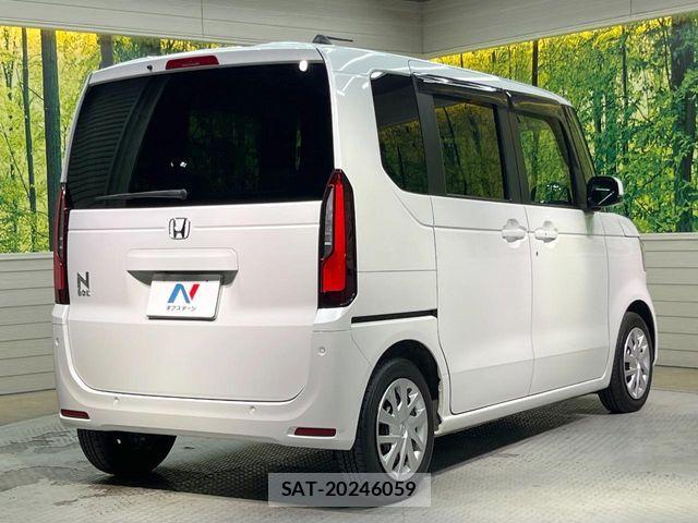 Honda N BOX 2023-10 7501736-16