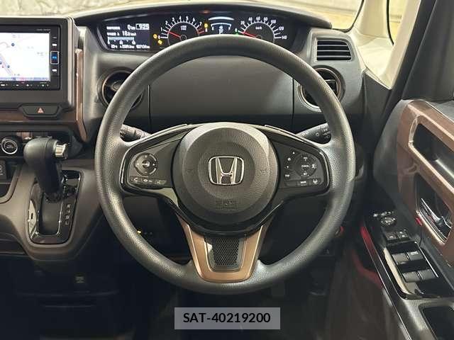 Honda N BOX 2019-07 7501757-9