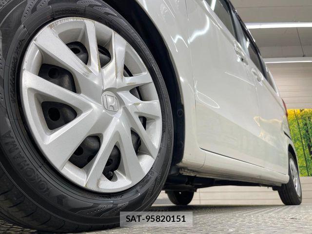 Honda N BOX 2018-05 7501759-12