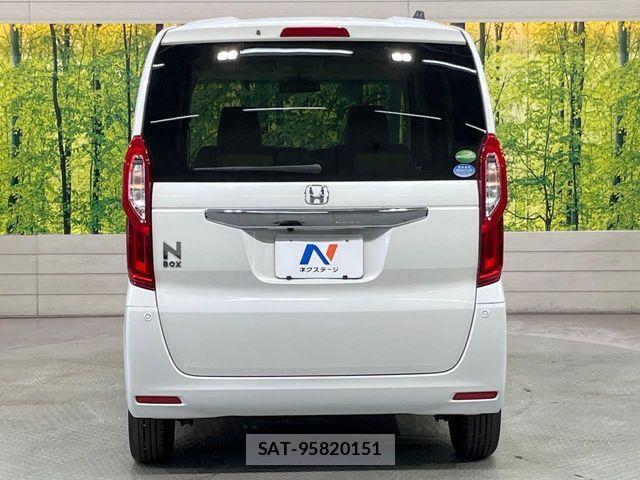 Honda N BOX 2018-05 7501759-14