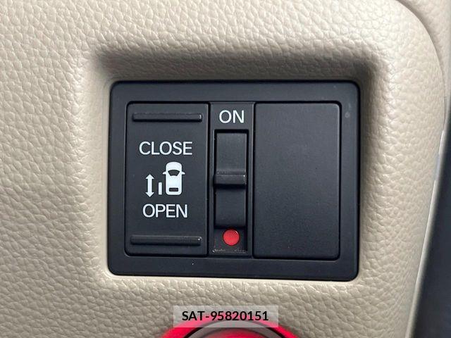 Honda N BOX 2018-05 7501759-4