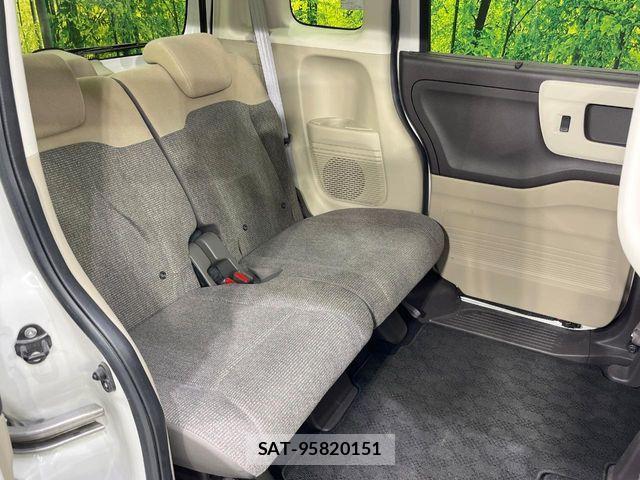 Honda N BOX 2018-05 7501759-8
