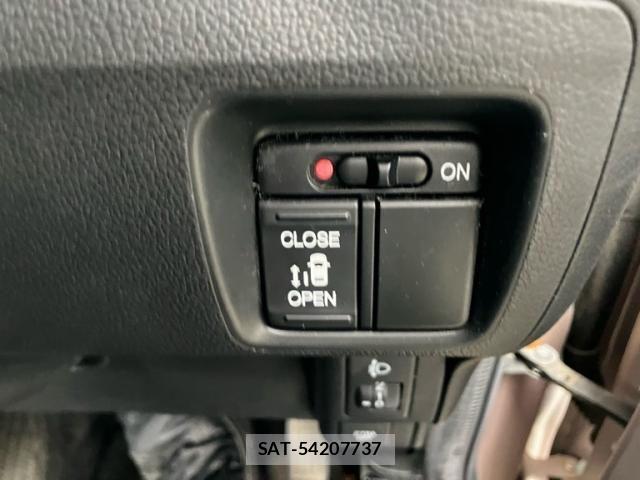 Honda N BOX 2014-06 7509384-17