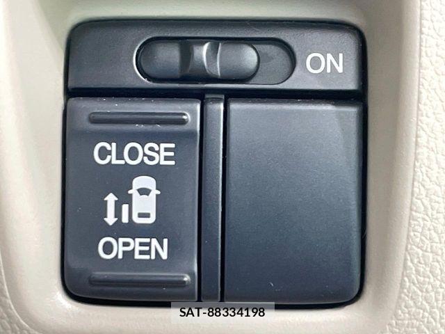 Honda N BOX 2013-02 7501776-3