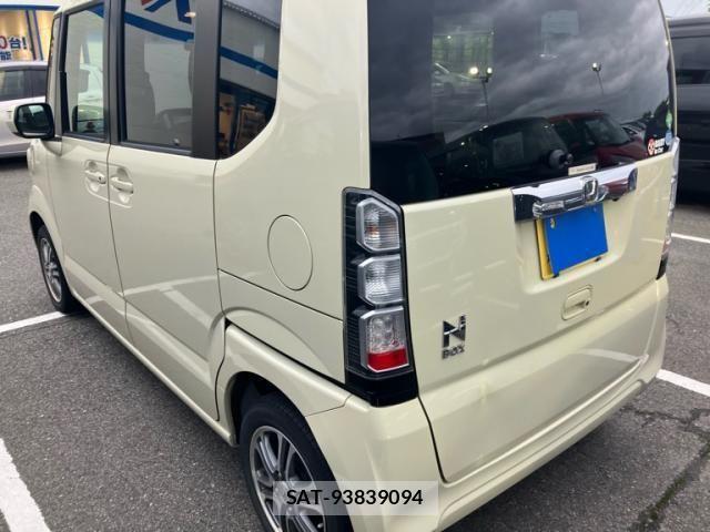 Honda N BOX 2014-02 7509392-2
