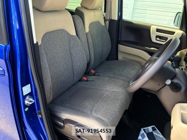 Honda N BOX 2018-11 7509370-10