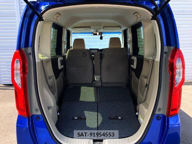 Honda N BOX 2018-11 7509370-12