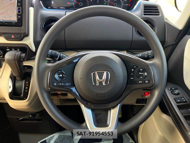 Honda N BOX 2018-11 7509370-8