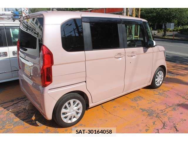 Honda N BOX 2019-12 7509372-17